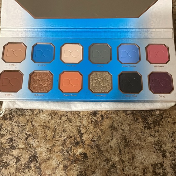 Dominique Cosmetics Rustic Glam Eyeshadow Palette Foils Flecks Authentic NWOB - Picture 7 of 9